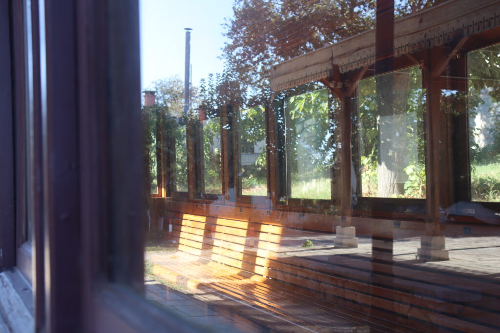 Intérieur du petit train du Pélion | © Traverse(s)